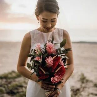 elopement on the western shores of oahu