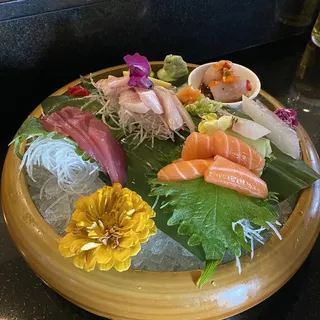 Chef's Choice Sashimi Platter