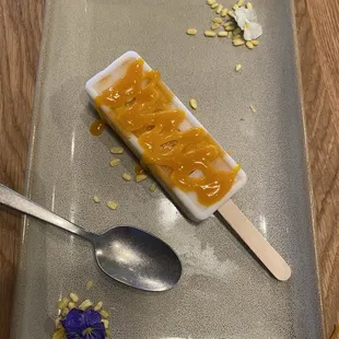 Mango stick rice "pop"