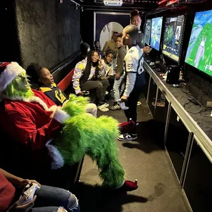 Mr grinch stopped by