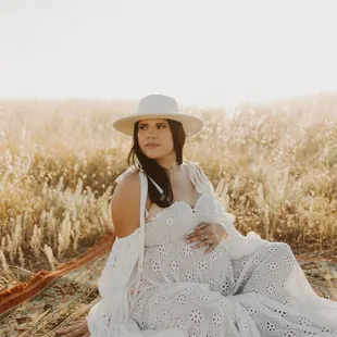 Maternity pic in the middle of nowhere lol Bakersfield, CA