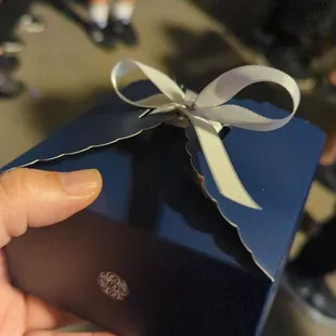 The *adorable* box they put the macarons in when you buy 6! It's soooo cute!!!!