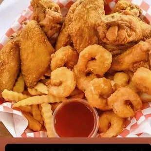 Hours of Operation: Tue-Sat 11-8:30pm Kay&apos;s Kitchen