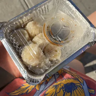 Shumai (steamed shrimp dumpling)