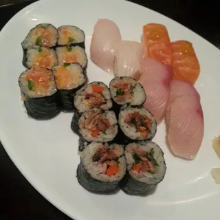 Spicy salmon roll w/jalapeno