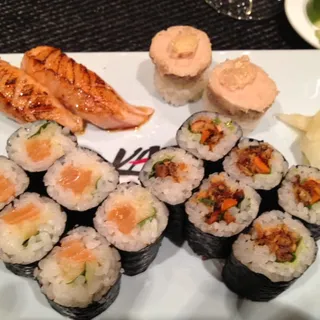 Grilled salmon skin roll