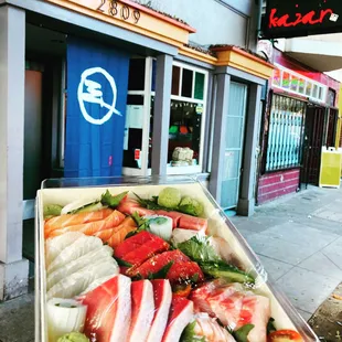 Today&apos;s sashimi deluxe