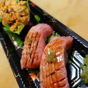 O toro &amp; Uni nigiris