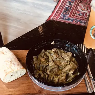 Beef tagline is quite tasty with green beans - comes with bread to dip. Very good along with tropical sunrise tea