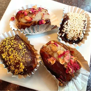 4 Pieces Marzipan Date Combo