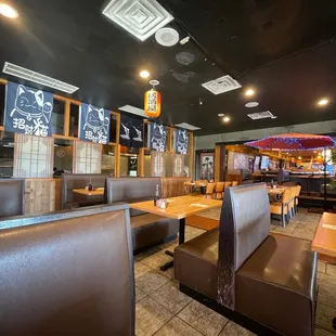 the interior of a japanese restaurant