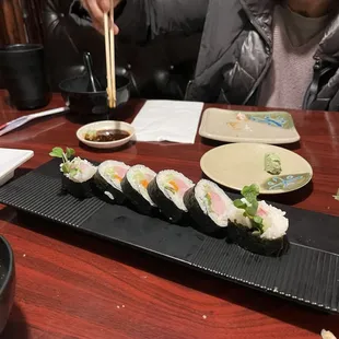 Yellowtail Roll
