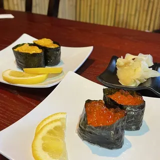 2 Pieces Salmon Egg Sushi