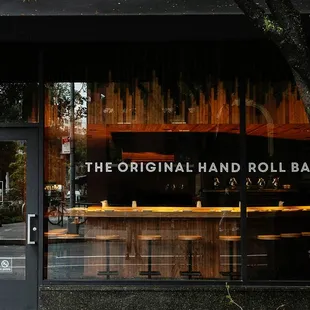 the original hand roll bar