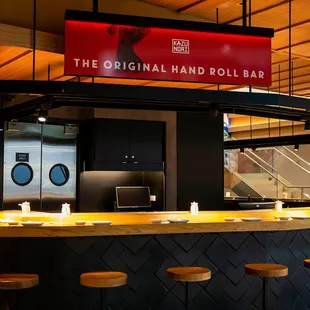 the original hand roll bar