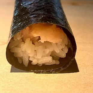 Salmon Hand Roll