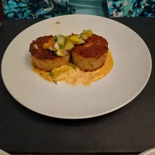 Jumbo lump crab cakes