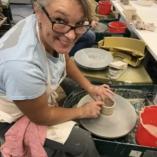 KC Clay Guild pottery throwing class
