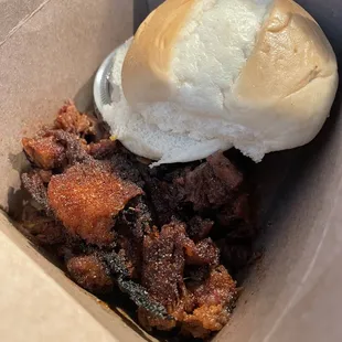 Smoked Beef Brisket Slider (IG: @evsn_eats)