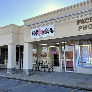 Restaurant Exterior and Patio