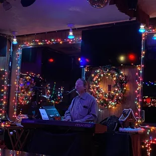 The man, the Myth the Legend, Jimmy Gaines. Love him and the joy and Entertainment he brings.