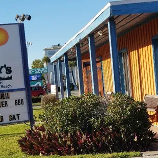 Sportys and KC Sunshine Grill