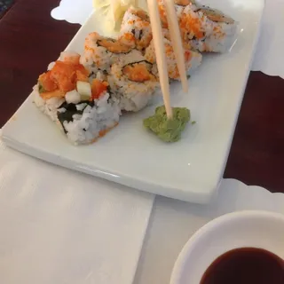 Spicy Salmon Roll