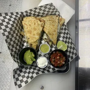 Quesadilla DeLuxe!!