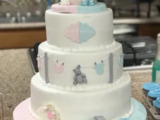 Nellies Custom Cakes