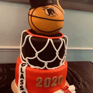  a graduation cake