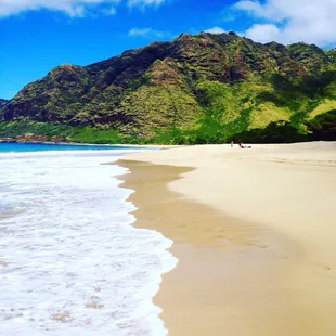 White sand! Aloha :)