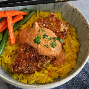 Almond chicken rice bowl