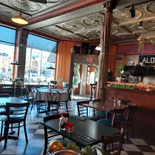 interior, paella