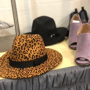 Fall fedoras are everything! And do you see those boots?