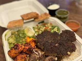 De Afghanan Kabob House