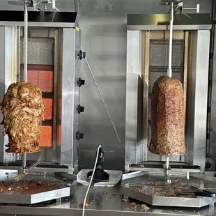 Excellent Food, Organic chicken and Beef has their own flavors.. yummmmmy. Been to many kebab places- this is of the best!!