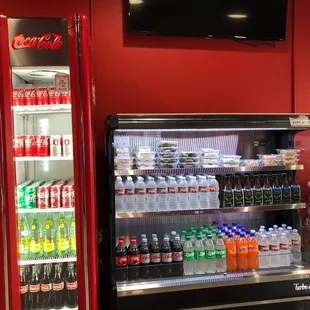 ows a display of sodas and soft drinks