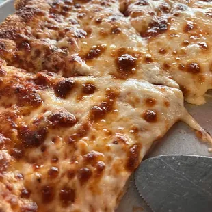 Cheese pizza.  So good!