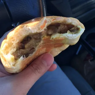 Curry Beef Bun