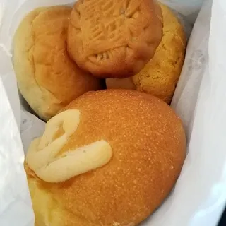 Custard Bun