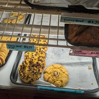 Chocolate Chip Almond Cookie