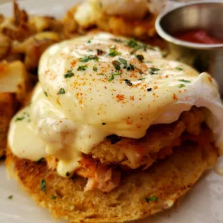 EGGS BENEDICT*