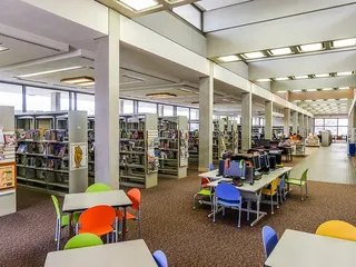 Omaha Public Library - W. Clarke Swanson Branch