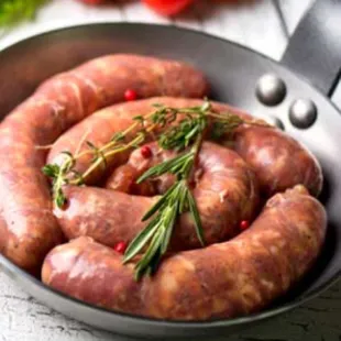 sausages in a frying pan