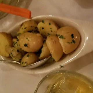 Boiled Baby Potatoes with Parsley and Butter