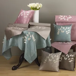 Table linens for all seasons