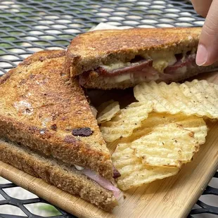 Salami cheese toasties