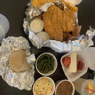 Loaded chicken and crack fish plate