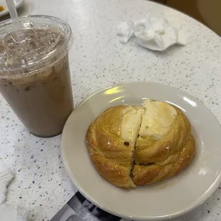 Iced chai latte &amp; cheese danish