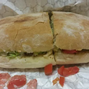 To go, unwrapped torta de milanesa